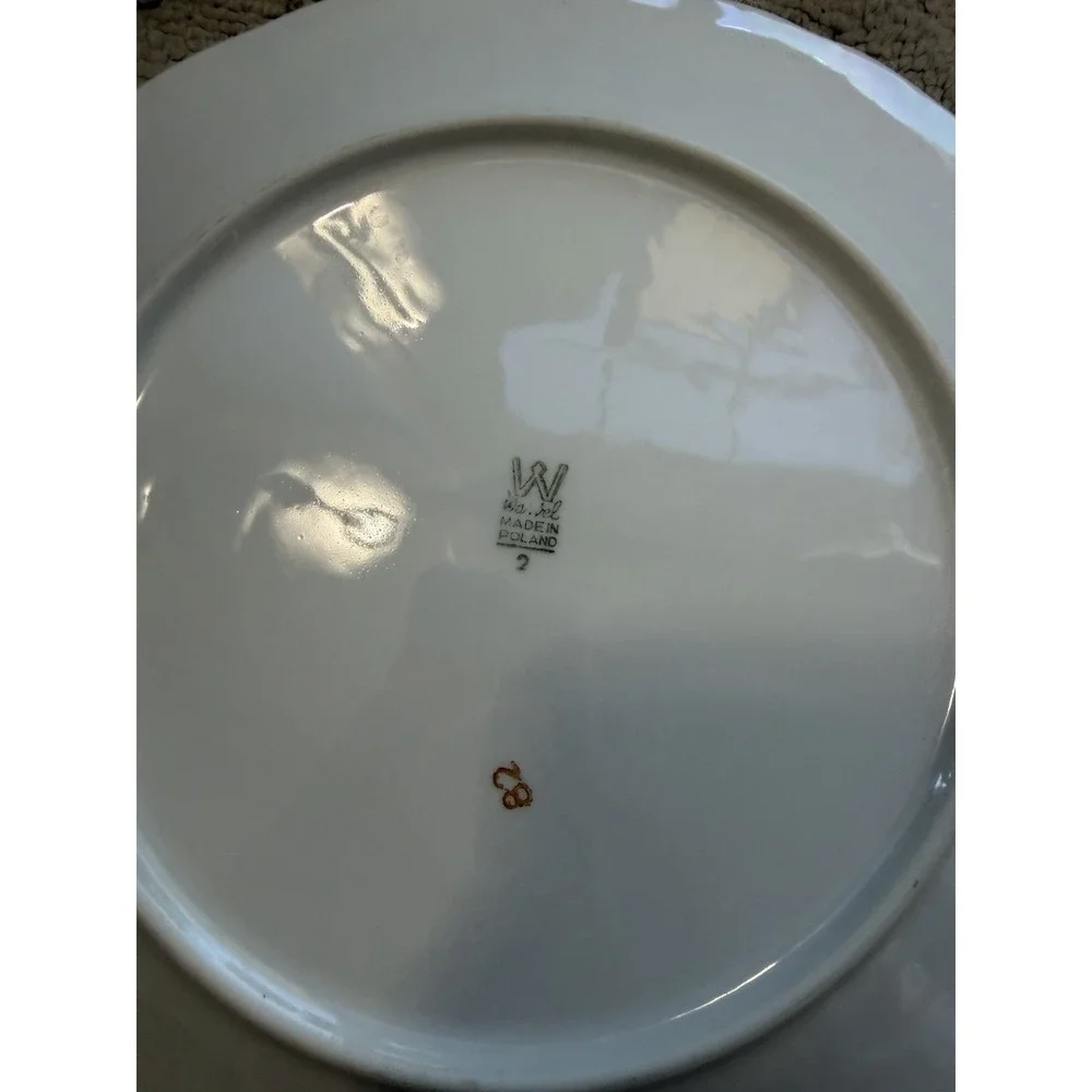 Wawel Poland Pompadour Rose Moss Roses Embossed Gold Trim -2 DINNER PLATES